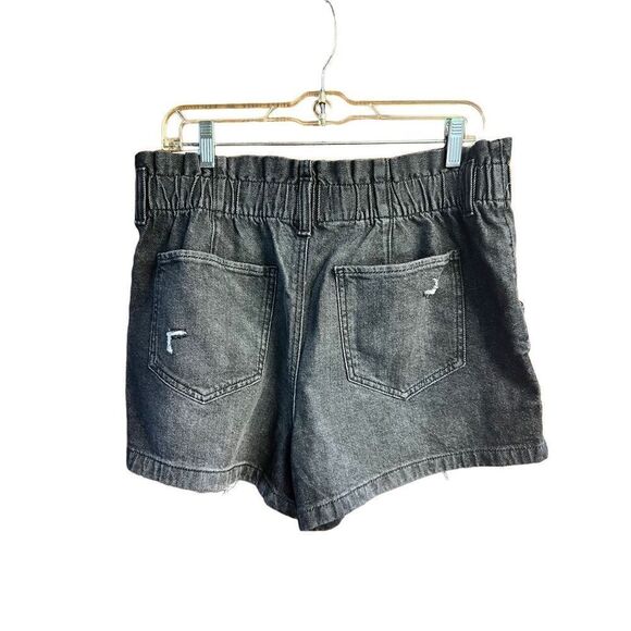 So *High Rise *Mom Shorts *charcoal* distressed, Sz 15/32 NWT - Picture 2 of 10